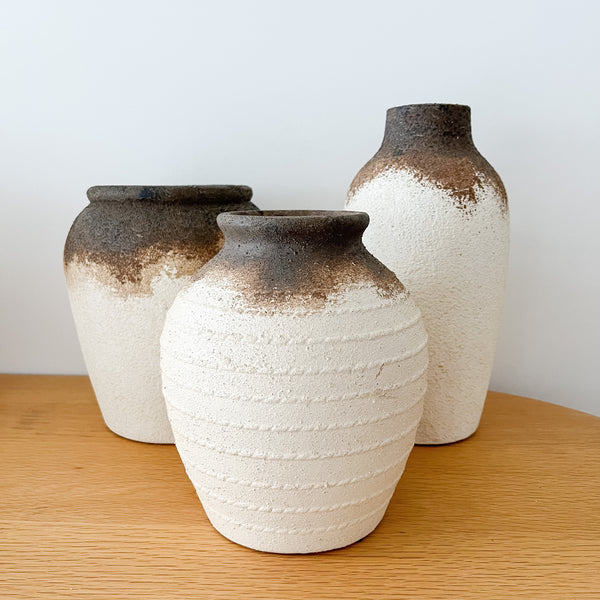 Bayeux Narrow-Neck Vase